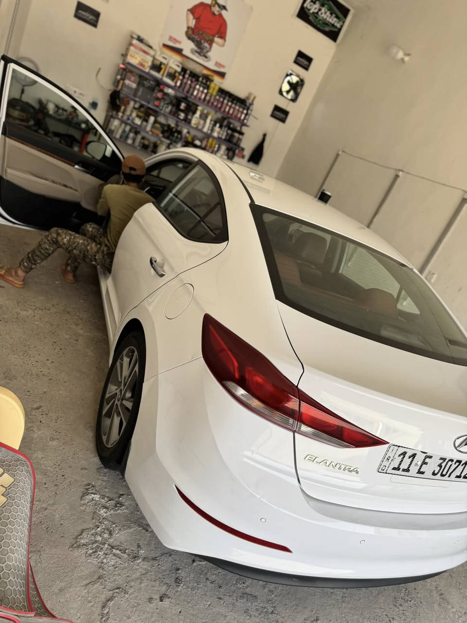 السلام عليكم النترا 18 خليجي فول ماعدا البصمه السياره بسمي تحويل ثاني يوم مكفوله ماعده صبغ بالدوسه الجوه الباب الخلفي فقط الحداديه قبل سبوع صدر كامل كوري اصلي الله يشهد ماشيه 90 مكان السياره بغداد الشعله وهذه رقمي بي وتساب واتصل وبيك خير وتدلل ***********
