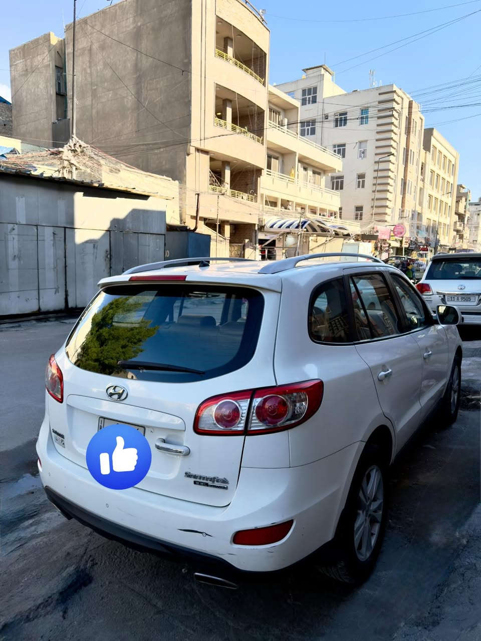 السلام عليكم
سنتافيا 2011 
خليجي سياره كلين بيهه شخوط بسيطه 
مكينه 3500 سلندر 6 
ماشيه 75 سياره تخبل ع ايدي من شركة 
السعر 173 بيهه مجال
***********
