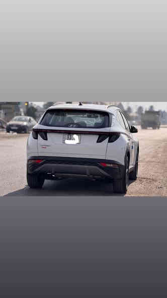 السلام عليكم 
للبيع توسان 2024 رقم بغداد الجديد بأسمي 
السياره ماشيه 28 الف بعدها جديده 
مكفوله كفاله عامه عدا أصبع بارد بلجاملغ الخلفي حتى ممبين 
سياره فول مواصفات عدا البانوراما 
تحكمات
بصمه 
تبريد قطعتين
أشاير مري 
شاشه 
كيجات شاشه
كشتات كهرباء 
حساس امامي خلفي 
٣ انضمه قياده
مثبت سرعه
السياره مكانها بغداد 
للتواصل *********** 
متواجد اتصال + واتساب 

 سعرها ٢٢٧ وبيها مجال للشراي
