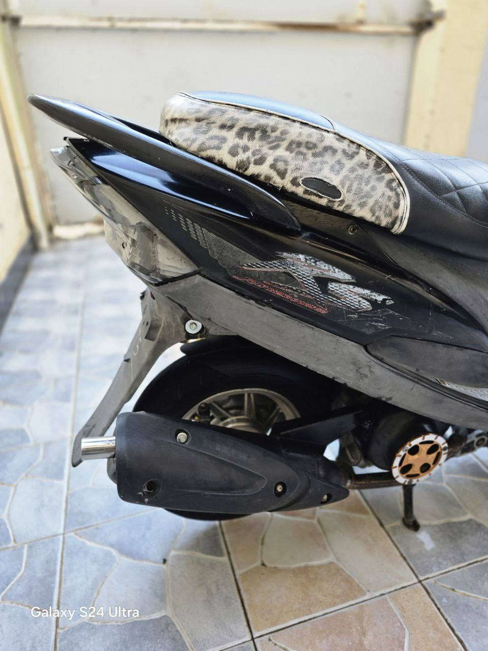 السلام عليكم
للبيع ماكس عدله
كله بلادي
مكينه ٤٩
مكينه ناعمه
كهربائيات كلها شغاله
الدراجه مزوده كلها
ويل مشيف
دبل اماميNCY
دبل خلفيRRGS
شيال
عداد رياضي اصلي
فج و صنيه Fernando
يدات بريك TST مختلفات
جاملغ خلفي  طياري كاربون فايبر
اشاير مال 4ولف
و رجاً المو شراي لا يتصل او يراسل
مكاني دوانيه عفك
***********
