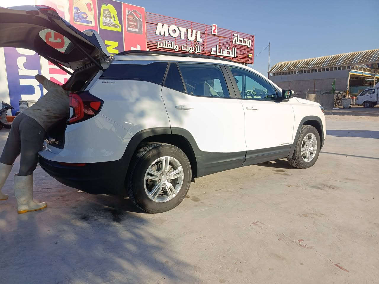 سلام عليكم للبيع
جمسي تيران موديل 2024
حادث قطعه واحده فقط 
مرقم بغداد مداور ثاني يوم
مكينه 1500 تيربو 
ممشى 13الف
سعر 195 وبيها مجال 
مكان النجف الاشرف 
رقم هاتف *********** أبو علي
