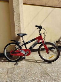 بايسكل ياباني المنيوم. حجم١٨ السعر ٧٥ ألف /بغداد البلديات /٠٧٧٠٨٥٤٧٠٥٣