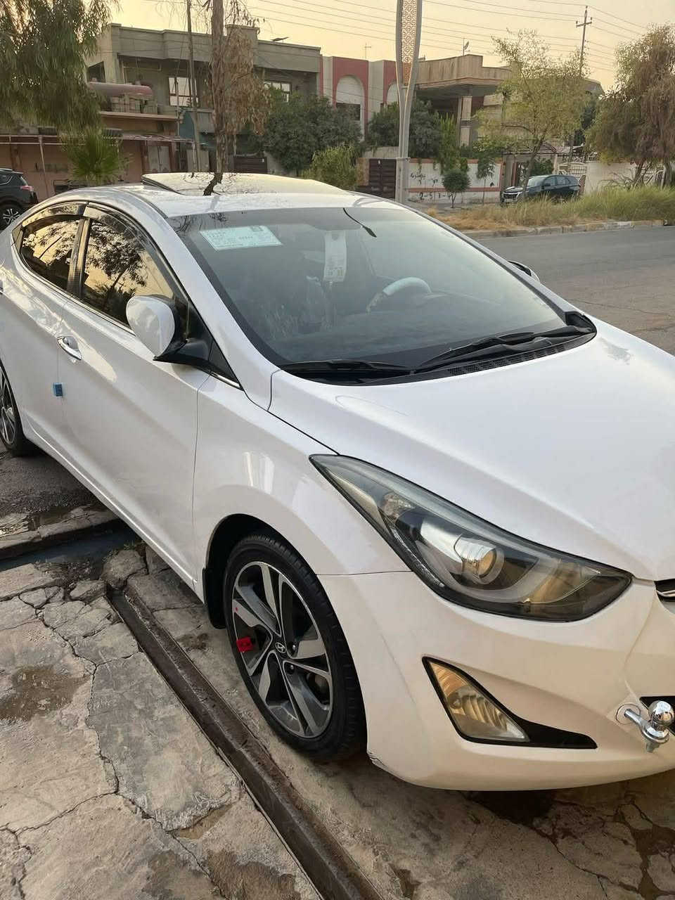 سلام عليكم
 للبيع
 هونداي النترا 2015 GLS
 فول مواصفات بصمة فتحة كشنات جلد هيتر وكهرباء ثلاجة قطعتين تبريد هيتر بلستيرن داخل لد كامل مشتغلة شغل خاص ABS
 داخل لد درجة اولى سيارة كلش نضيفة رقم سليمانية بأسمي تبريد مناخي لمس شاشة تيسلا
 بدون ضرر بدون صبخ بيهة مكانين كارت وتعديل بارد كد شبر سيارة كلش نضيفة الشراي ايخابر
 مكان كركوك
 *********** كركوك, العراق
