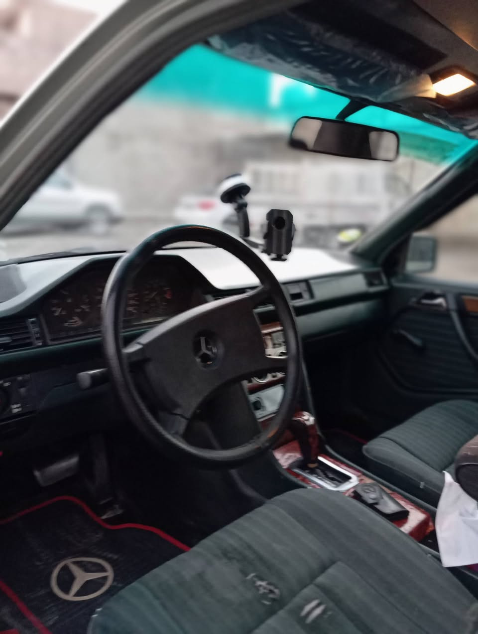 سلام عليكم مرسيدس دب موديل 87 محدث92 Ab رقم دهوك سيارة كلش نضيفة تدفئة تبريد كاملة تخم تاير حداديةجاهزة كاملة مكملة علة اخر شي قواعد دبلات سليمة مكاني ديالى دلي عباس سعر 57 و بيهة مجال قليل كلش رقم الهاتف ***********
