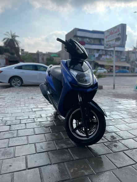 السلام عليكم 
سكنس شمعة خمسينية موديل 18 ماشية ٤٢ الف 
الدراجة بحالة الوكالة جديدة ومكفولة كفالة عامة كفر ومكينة 
مثل مموضح بل صور الدراجة خير من الله جديدة
المكان الشعب الشراي يتصل ‭٠٧٧١ ٤٦٢ ٣٠٨٥‬ ما اجاوب خاص
اليدور نطايح خل يعبر المنشور 👍🏻
