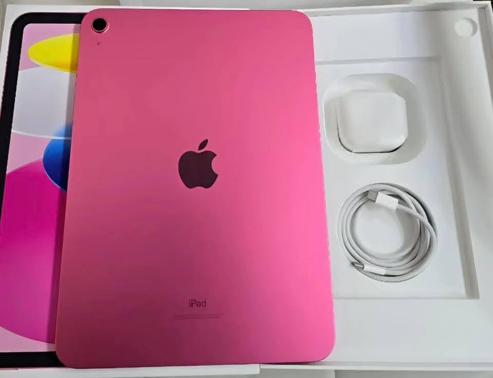 السلام عليكم
ايباد 11 معالج A16
ذاكرة 128
بطارية 100 مشحون 21 مرا فقط
الايباد جديد مابي لا شخط ولا زلغ شرط الفحص
كامل ملحقات الشاحنه غير مستعمله 
السعر 400 قفل من الاخير لحد يخابرني يعامل السعر ثابت
مكاني بغداد 
***********
