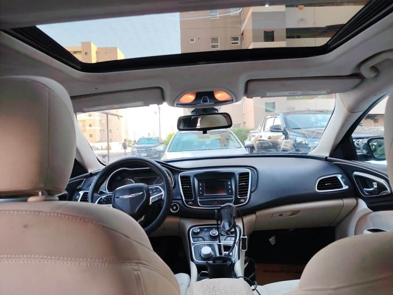 السلام عليكم كلايسلر c200 موديل 2015  فول مواصفات وارد امريكي منظومه غاز بيها والسياره خير من الله 
وحادثها بسيط حنزله بتعليقاات مكاني بغداد بسمايه 

***********‬
السعر 105 وبيها مجال بسيط لشراي
