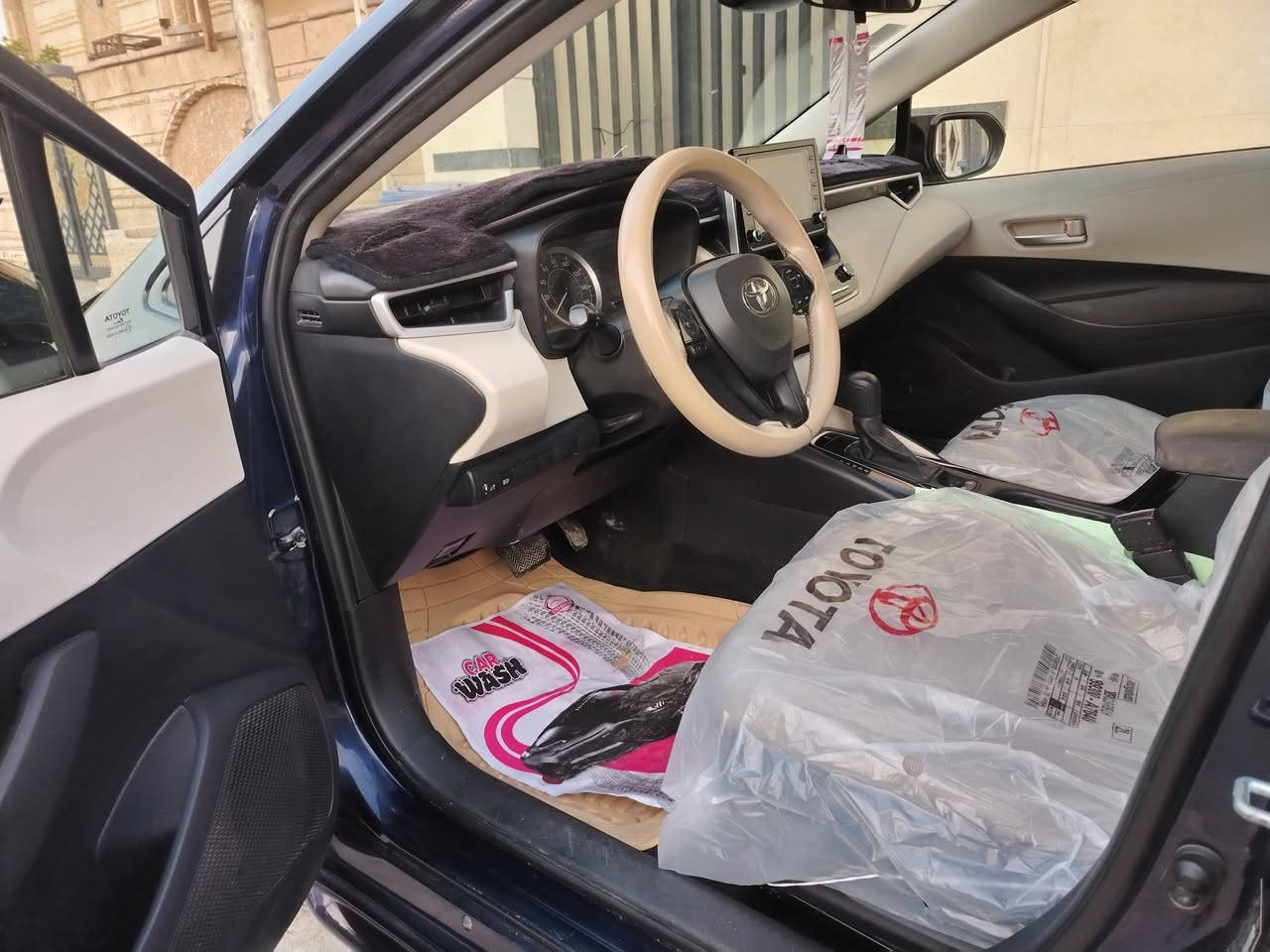 االسلام عليكم كورلا ٢٠٢٠ اصل وارد امريكي بانزين فقط LE نضيفه جدآ لون حبري مكينه 1800  جاااااهزه من كل شي تراي زيرو بدون ايرباك بدون دواخل  بدون تبديل لغود شواصي سليمه  داخل لونين قهوائي اوف ايت حداديه جيده جدآ كهربائيات راديترات كلهه بلادي وصور الحادث مرفقه بالمنشور ساكن بغداد السعر 145 للاتصال ***********
