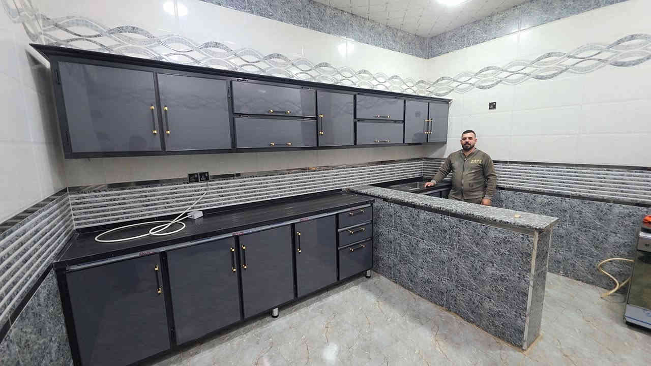 تم بعون الله العمل والتنصيب للاخ احمد ابوحيه (أحمد احمد ابن الاصول ) بلخير والبركه يارب 
مرمر كوارتز وشغل تزكام شرط 
مستعدول لعمل الكاونترات والمحجرات وعمل ال pvc(شبابيك وابواب )
رضا الكروشي 
***********
***********
