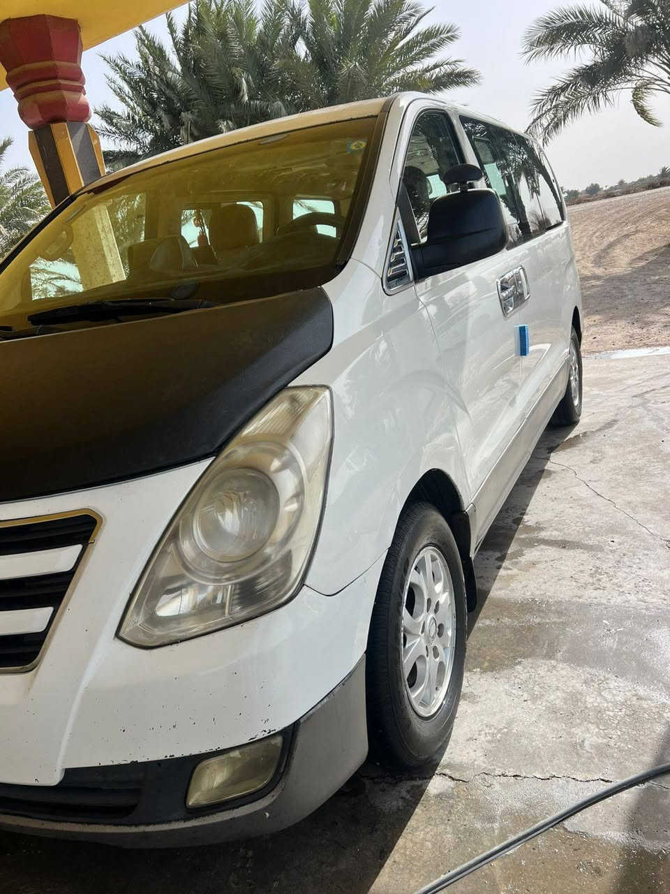 السلام عليكم سياره هونداي ستاركس للبيع موديل 2012 سياره بسمي مصفره هيئه وغرامات  ورقم انكليزي قادسيه سياره حلوه خير من الله  مال جناي محرك جديد تخم تاير حداديه تبريد كهربائيات كلهه نضيفه مكان سياره بغداد ***********
