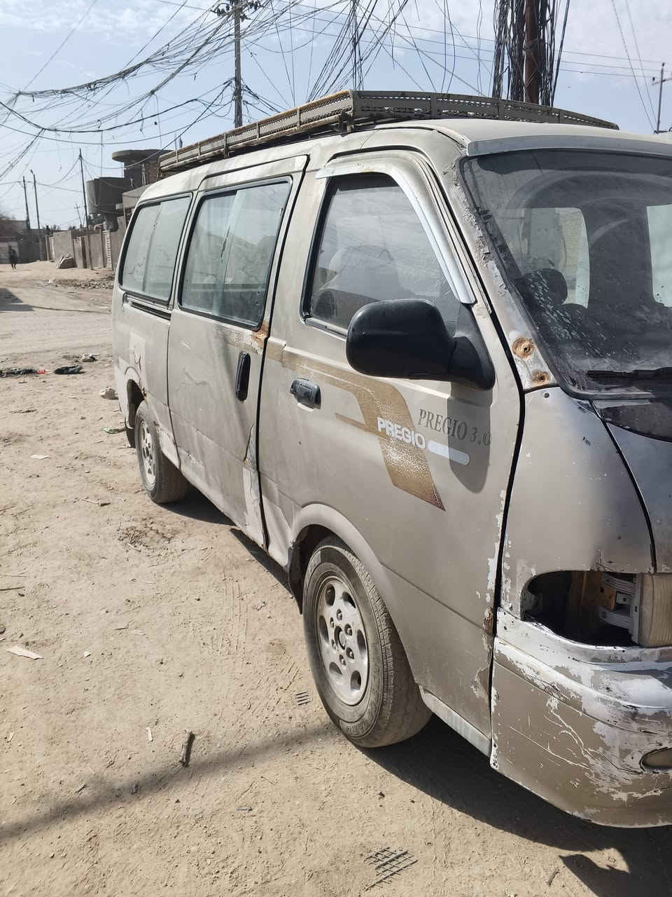 سلام عليكم كيه بريجو لبيع مديل ٩٧ سنويه ل ٢٧ سياره شوفت عينك يرادله ترتيب كير ومحرك وكسن خير من لله ملحضه بمه تعبان يرادله تجفيت شواصي زينات بس صوب لعبري معمر مداور شوكت ما تريد سعر ٣٠ وبيه مجال قليل اني مكلف بل نشر هاذا رقم صاحبه ***********
