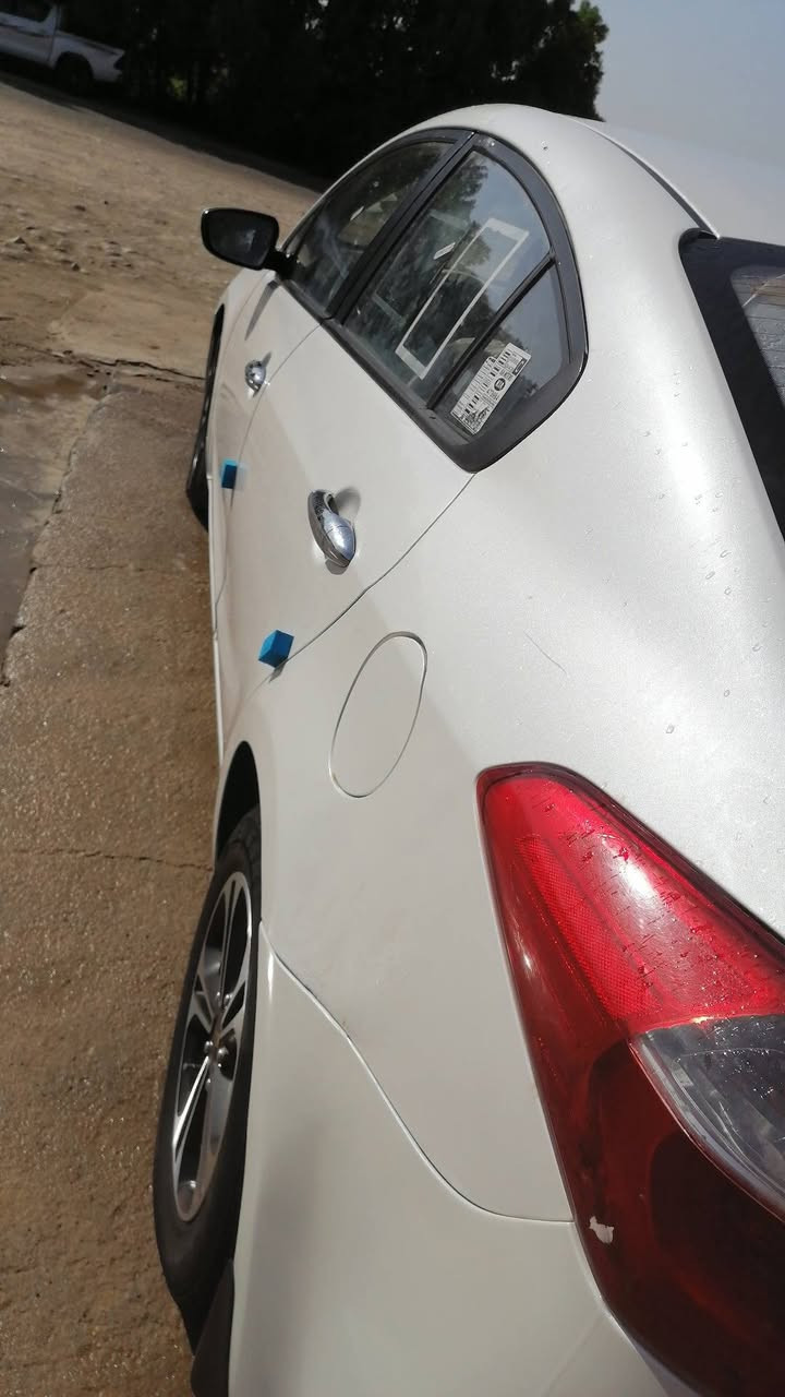 السلام ۈعـْليگمٌ-ٱلسّلٱمّ:ﯙرحـّمَة ٱللـّہ ۈبٌرگـّاتہ سيراتو للبيع موديل 15 ستخدام شخصي السياره خير من الله مكينه كير  بسمي رقم انكليزي هزه ماصاقطه ملاحظه بيها رشات صبق خفيفات السعر 120 وبيها مجال مكاني ناصريه الستفسار ع الرقم ***********
