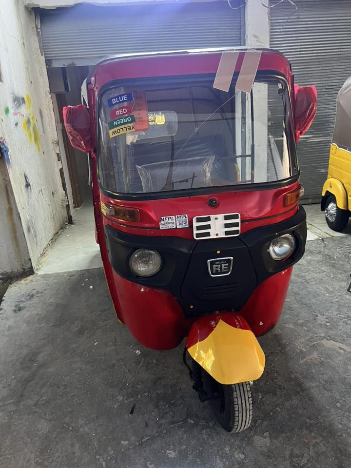 السلام عليكم 🫡 تكتك 2018مرقم لوحه وسنويه تحويل ثانيوم تكتك مابيه نقص برغي )(جادر تخم تاير مسجل كاعيات سفريات كبات دوشمه )مكينه 20جديده تراي زيرو 0️⃣ السعر 4700وبيهه مجال مكاني بعقوبه للستفسار ***********
