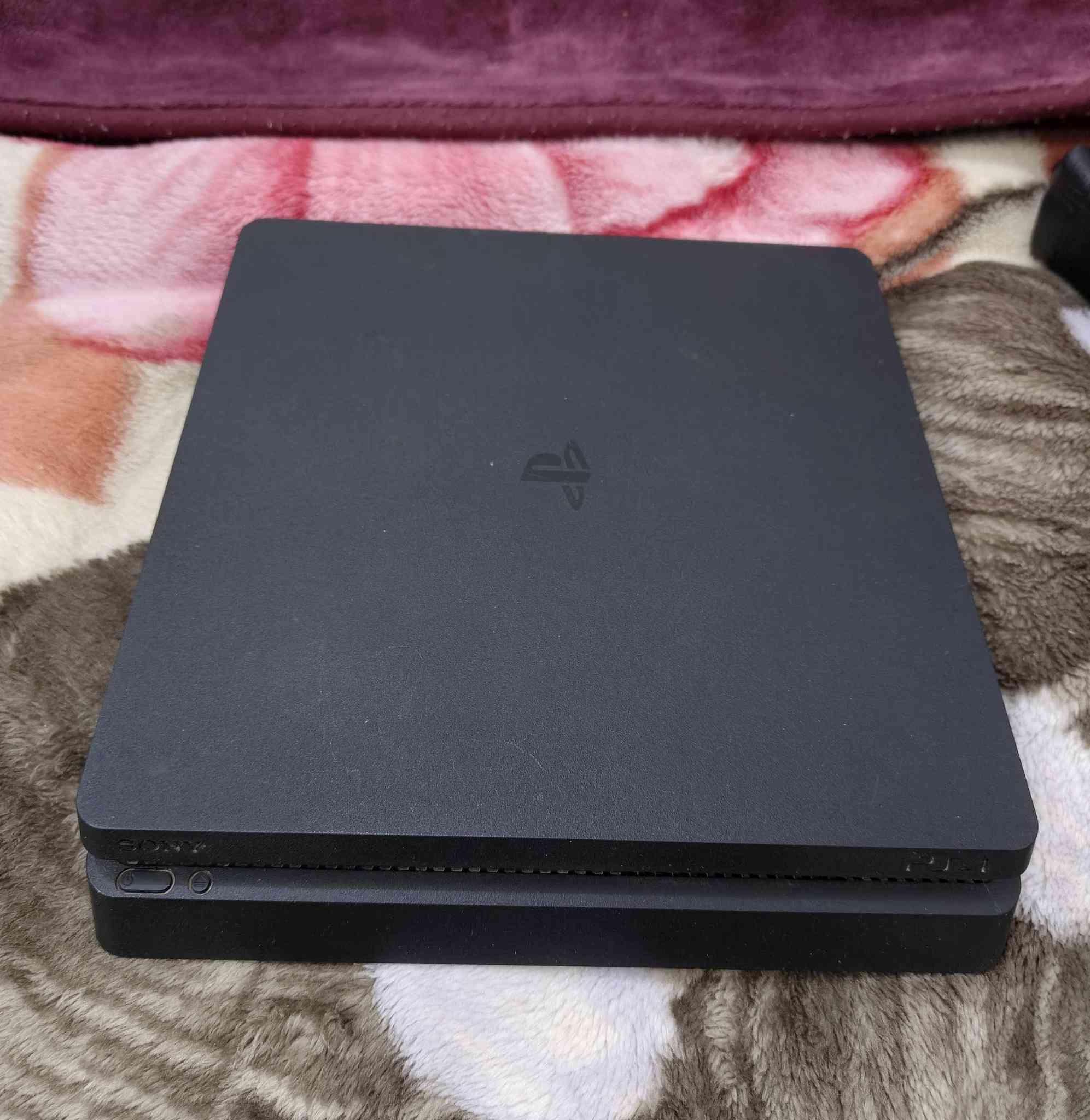 بلي فور سليم واحد تيرا محدث اخر تحديث ما مهكر وياه 4 اقراص العاب نضيفه رايده ب 160 الف مكاني كربلاء ومستعجل


**إذا كنت صاحب هذا الإعلان وتريد حذفه لأي سبب، رجاءا أرسل رسالة إلى الدعم الفني**