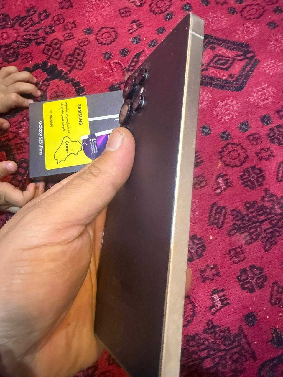 السلام عليكم 
الترا ٢٥ نضافه ١٠٠ اخو الجديد
ذاكره ٢٥٦
بعده بل ضمان 
لون تيتانيم اسود
ضمان  رسمي 
***********
سعر ١٢٠٠
بي مجال حك جيه مالتك
