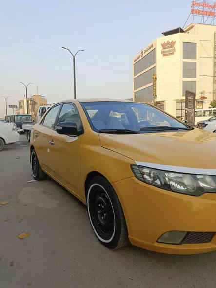 سلام عليكم سيراتو مديل 13بغداد سياره جاهزه مصفره هيه وغرامات مكينه كير حداديه كله 
جديد مكاني بابل شراي يتصل ***********
السعر 80 وبيها مجال
