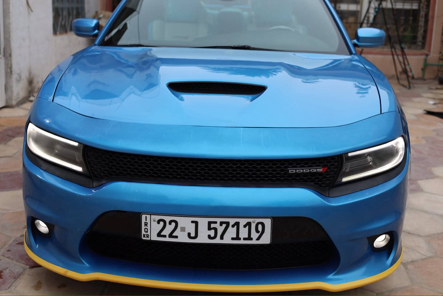 حياكم الله 
جارج  لون بحري مميز
خليجي
2019
ماشية 71 الف ميل
محرك //V6 //3600
حادثها 
طخة بالجاملغ مال الصدر
وراجع  بارد بدون قطرة صبغ
فقط الدعامية الامامية مصبوغة
وبارد بالبنيد قليل
وارباك فقط تنتة مال الصدر
السيارة نظيفة شوفة عينكم
فول مواصفات 
فتحة بنوراما
تحديد سرعة
شاشة كبيرة
تبريد  منفصل
نقطة عمياء
حساس خلفي
وهواية مواصفات بيها
رايدها 267 ورقة 
وبيها مجال بسيط 
حق الجية
#***********
