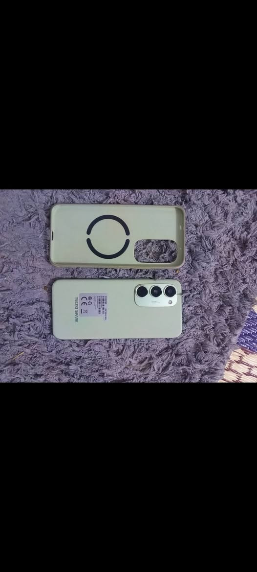 سلام عليكم تكنو سبارك 40 برو بلس ذاكره 256 بطاريه 5200 شاشه 144 هرتز كامل ملحقات سعر 275 بي مجال مكاني مدينه الصدر *********** بغداد, العراق
