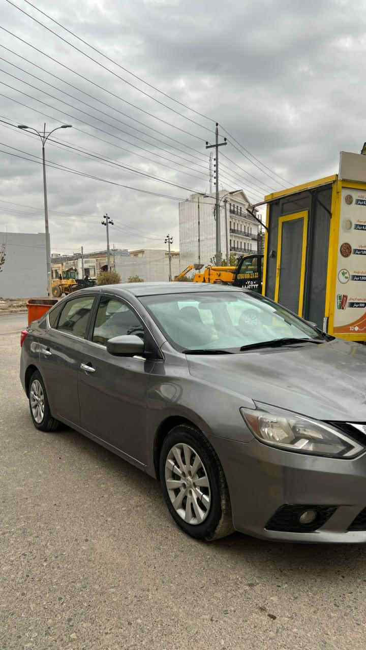 ٢٠١٨ مواسەفات ئێس ڤی
سبوغ عامە بێ ئێرباگ بێ ناوێ
ڕەسمی دەعمەكەشم دانایە
سەنەوی نوێیە فەحس و هەزەی تازە كرایە
سعری ٩٢ وەرەقە و مەجالێكی برایانە
ژ.م ***********
*********** أربيل, العراق
