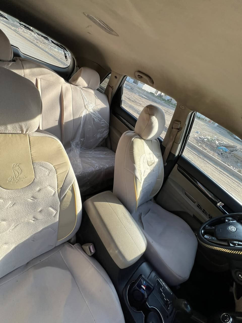 سلام عليكم للبيع سورنتو 2012 وارد امريكي سياره حادثها فقط جاملغ والبنيد والباقي مكفول ماشيه 143 مكينه 4 سلندر  رقم دولي باسمي موصفات عاديه وسياره آჂ̤ نقص مابيها كامله للخير سعرها 125 وبيها مجال قليل مكانها بابل 
***********
