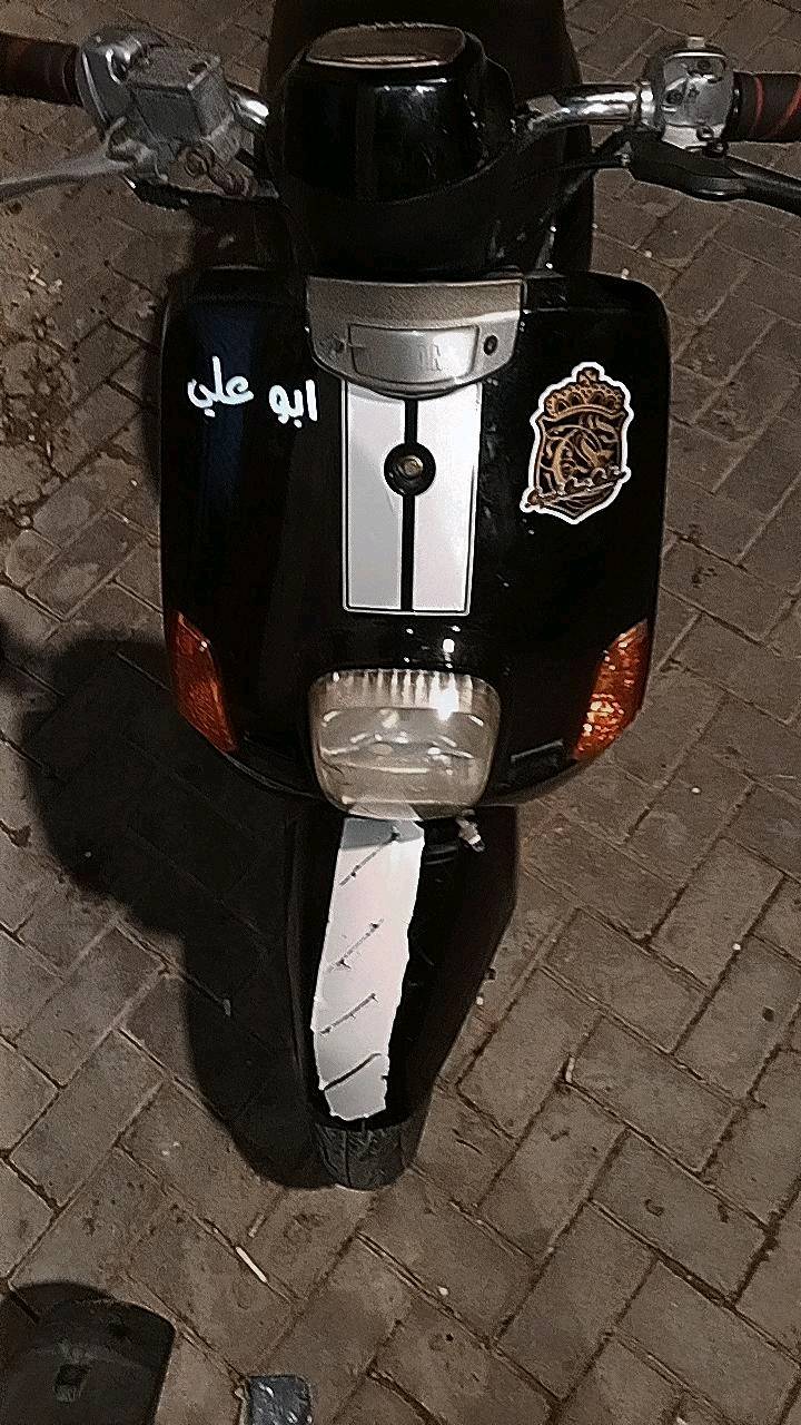 السلام عليكم دراجه بوليسي مكينه مكفوله كهربائيات شغاله مستعجل علبيعته السعر 700وبيه مجال لناس الطيبه
وين مكانك بالضبط حتى الزبون يعرف وين يراجع للفحص والمعاينة؟: 
البصرة الحيانيه شارع الطاك 