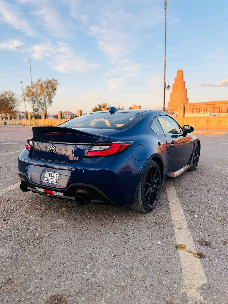 TOYOTA GR86
الموديل  | 2023
بريميوم أعلى فئة | premium 
لون مميز
رقم بغداد بأسمي تحويل نفس اليوم
قطعه وحده صبغ بنيد فقط
محرك 2.4 BOXER تنفس طبيعي
دفع خلفي 
لايتات LED شكل كورفيت / 
سستم كزوز من امريكا 
GR اصلي شركه
كير توماتيك / داخل شامواه و جلد 
ابل كار بلي / دواخل كاربون فايبر
بصمه 
ردارد امامي خلفي 
سياقه ذاتيه 
مانع تصادم 
اشاير مري 
نقطه عمياء 
حساسات خلفيه 
اوتو ستوب 
هيترات كشن 
بك لايت ايل ايدي 
شفتات ستيرن 
هيترات كشانه 
سستم صوت هارلم 
السياره فول عده الفتحه 
السياره عليها صيانه كامله 
صفر مسج ولا كلوب بدشبول مشتغل
السعر 165
***********

