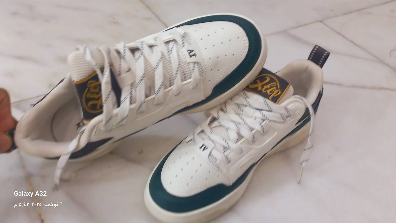 احذيه باله درجه اولى سيد حسن ناحية الإمام ***********رقم يوجد توصيل ٢ب٢٥ حجم ٤٠
