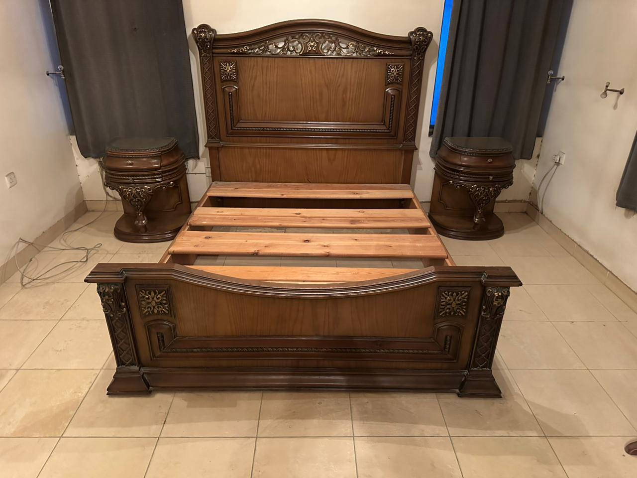 غرفه نوم للبيع خشب بلوط وغدشايه مابيه الاستفسار خاص


**إذا كنت صاحب هذا الإعلان وتريد حذفه لأي سبب، رجاءا أرسل رسالة إلى الدعم الفني**