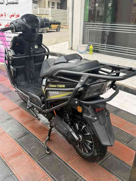 سلام عليكم دراجة شحن لبيع
نوعية دراجة سكنس ملف مالتها 2500w
سعر 900 وبيهة مجال  دراجة حلو ونضيفة 
عنوان بغداد حي الجهاد 
رقم ***********
