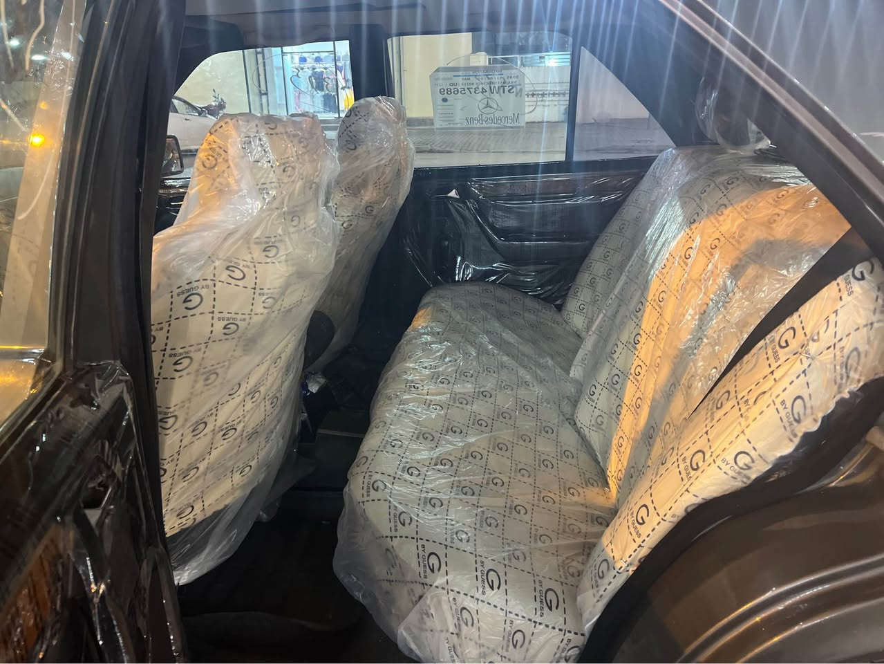 مارسيدس دب موديل 1989
رقم الالماني بغداد 
المواصفات:
كير جديد 
مكينة بطة جديدة 
لايتات جديد 
تخم تايرات 
السعر 43 
للتواصل عبر الهاتف او واستاب 
*********** النجف, العراق
