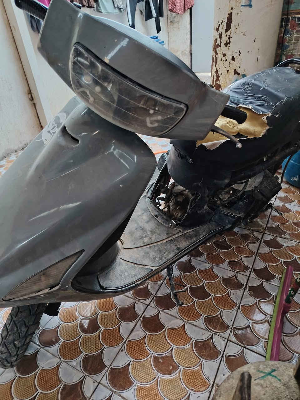 فراشة للبيع الاستفسار خاص او ***********
