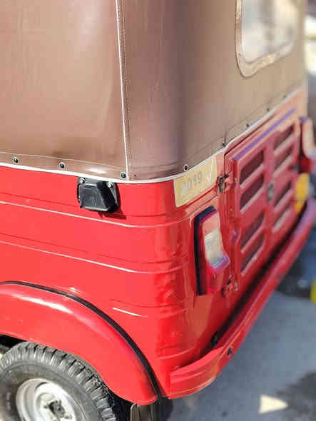 تكتك موديل  ٢٠١٨ شهر ١٢ معمره بس دوس  ***********
