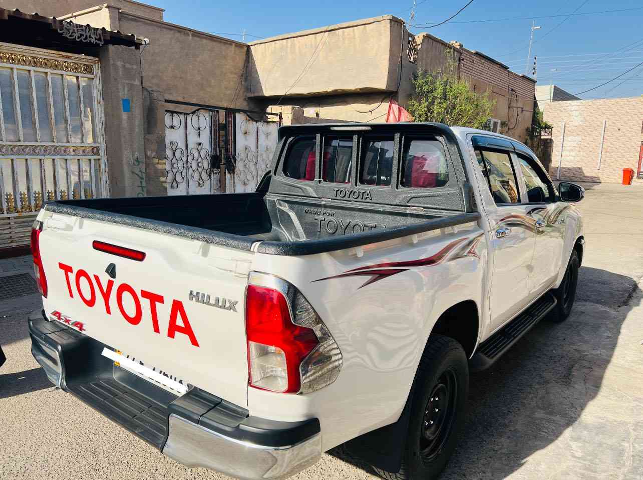 فور ويل ٢٢ كفاله عدى شخط بلباب الخلفي مايبين جاهزة من كلشي سنويه لل٢٨ اربيل السعر ٣٢٠ وبيها مجال ***********
