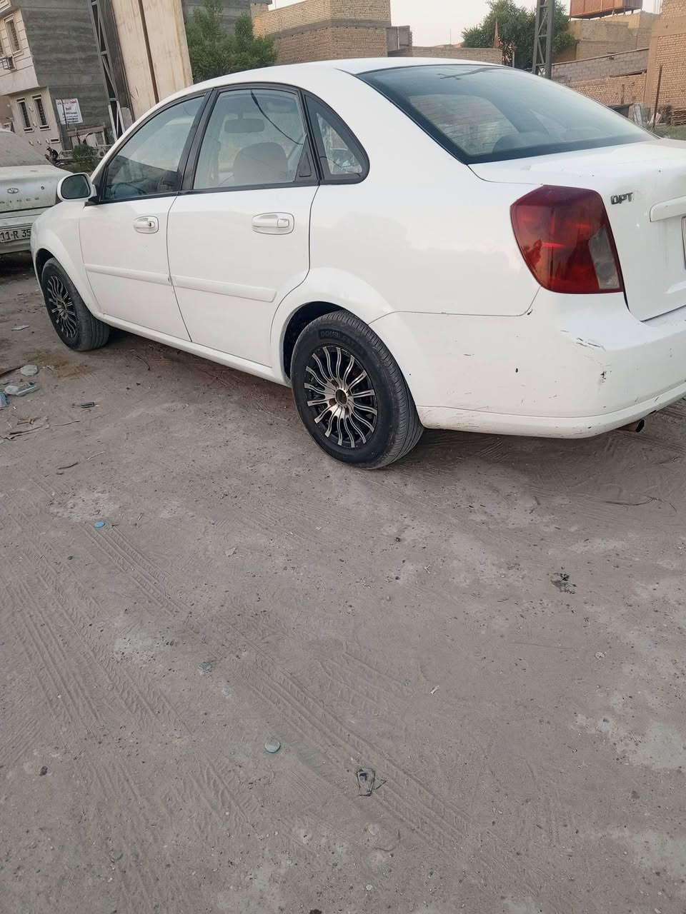 السلام عليكم اوبترا 2005 كير عادي ومكينه جديده تخم تاير سياره بلاديه اي نواقص مابيه تحويل ثاني يوم السعر 65 ورقه وبيها مجال ***********
