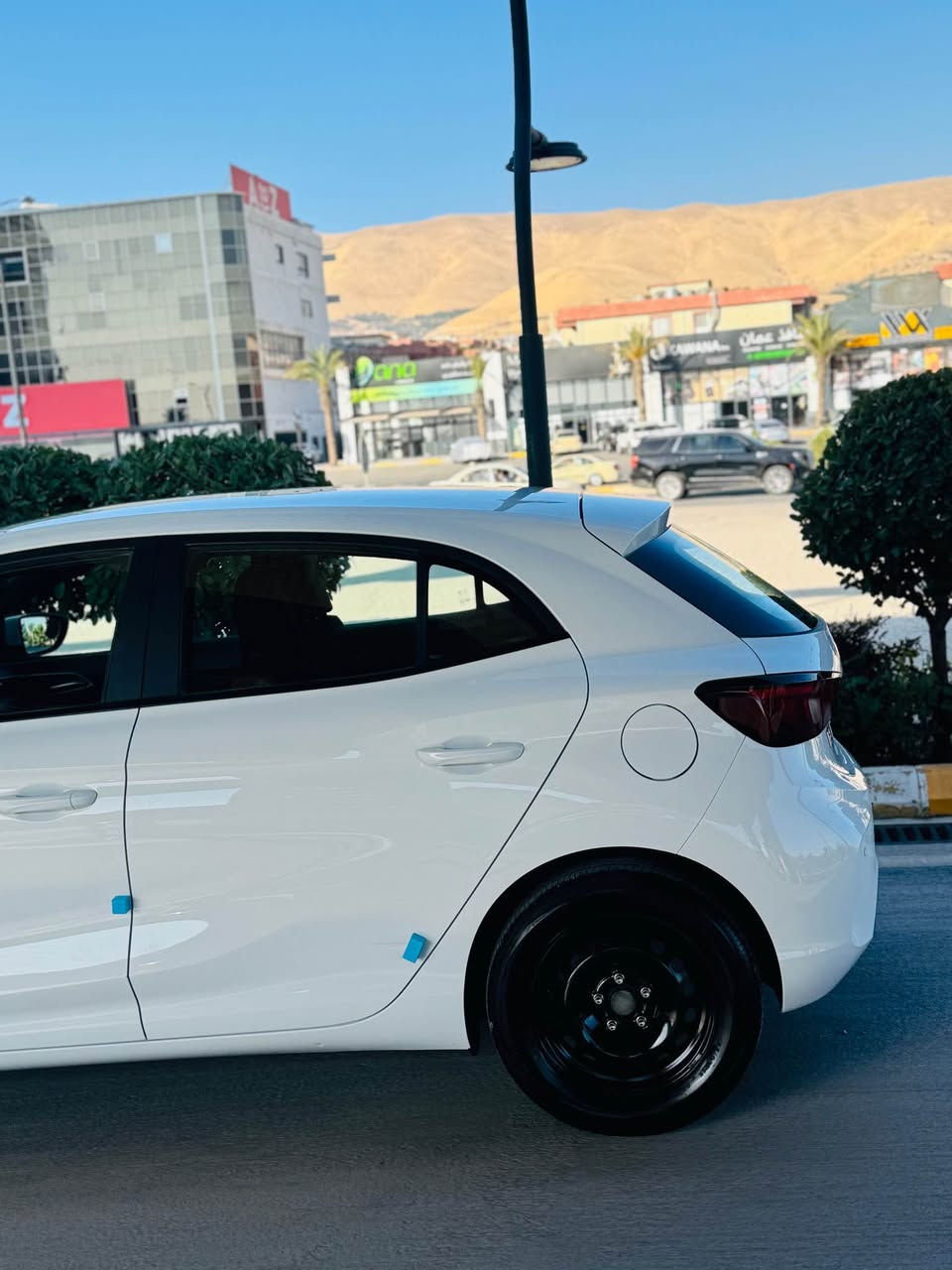 Mg 3
مۆدێل ٢٠٢٥
مواسەفەت ستاندارت
تەنها ٣٠ هەزار ڕۆشتوە
بێبۆیاخ یەک شوین ساردی بچوکی هەیە
گێرو مەکینەو تەبریدو کامل بەشرت
شوین سلێمانی
*********** السليمانية, العراق
