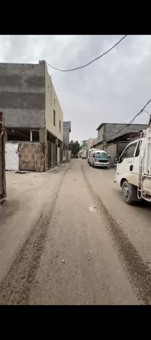 قطعة ارض للبيع مساحة 200 متر وقف سني اصول مسجل ماجرة غزل وتشحين للعنوان البصره ابي خصيب بضهر افران الفاخر تبعد عن السايدين 25 متر للاتصال او الرقم ***********
