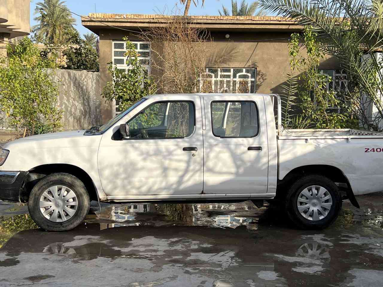 بيكم نيسان مديل ٢٠٠٣ سياره نضيفه مثل ما موجوده بالصور مال مزاد وزارة الداخليه 
كفاله عامه من محرك وشاصي وكير وكلشي 
والمعامله مال الرقم كامله 
٦٥$ ورقه وبيها مجال قليل 
للاستفسار ***********
