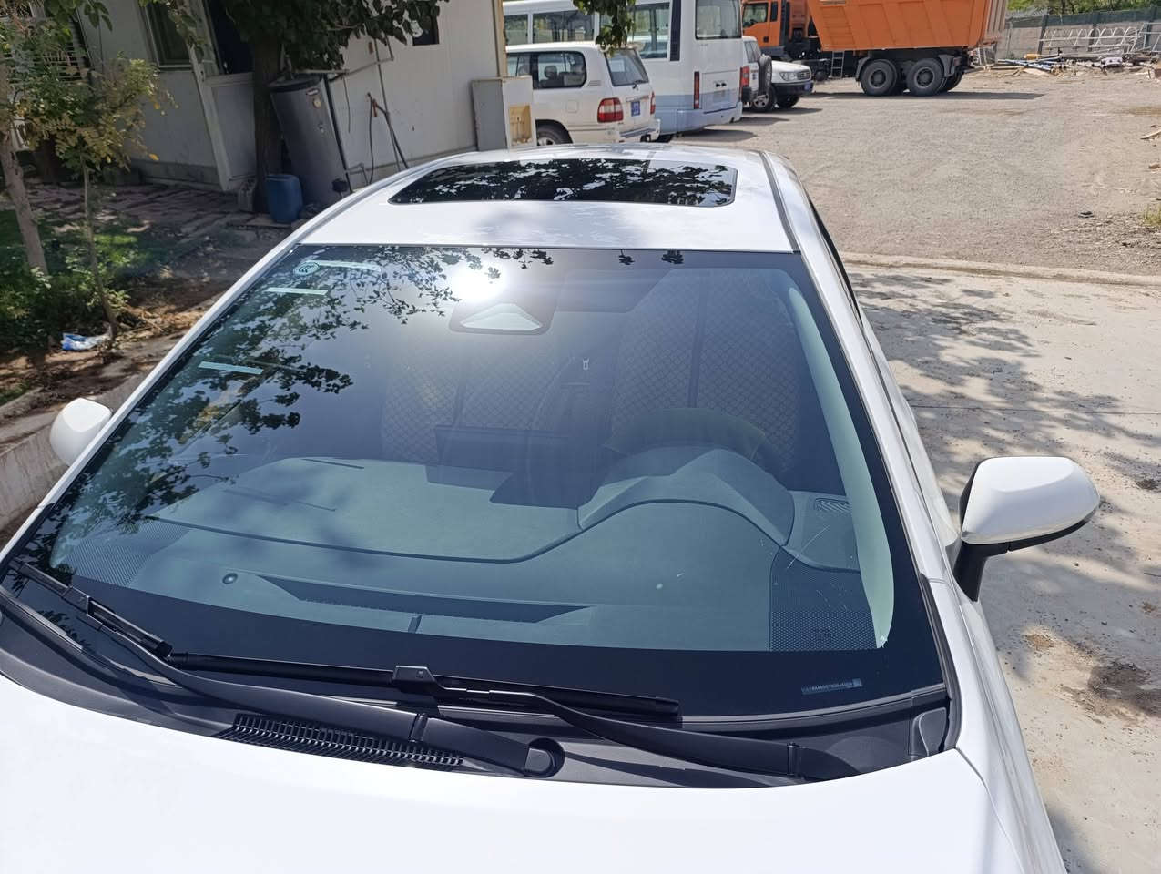 2025  کرۆلا hev
ڕەقەم سلێمانی   سنەوی تا  2031   تازە
لیدراو سارد بۆیاخ  تەرزە هیچی نیە 
9000  هەزار ڕۆشتووە
فوول مواسفات  بس کوشن کارەبایی نیە
***********
***********
