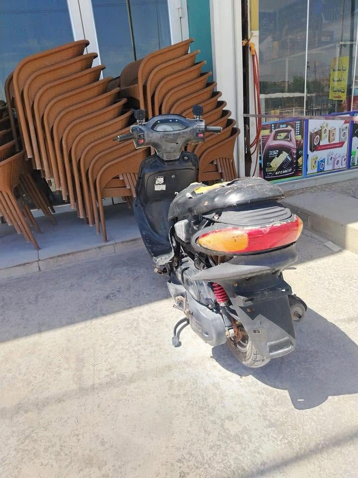 دراجه للبيع كلشي شغال بيها  مفتوحه مره واحده 

ب300 وبيها مجال للطيبين 

الشراي *********** يتصل
