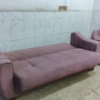 تخم تركي سرير ومخزن 7 مقاعد نظيف سعره 220 وبي مجال لبياع  يوجد توصيل ب...