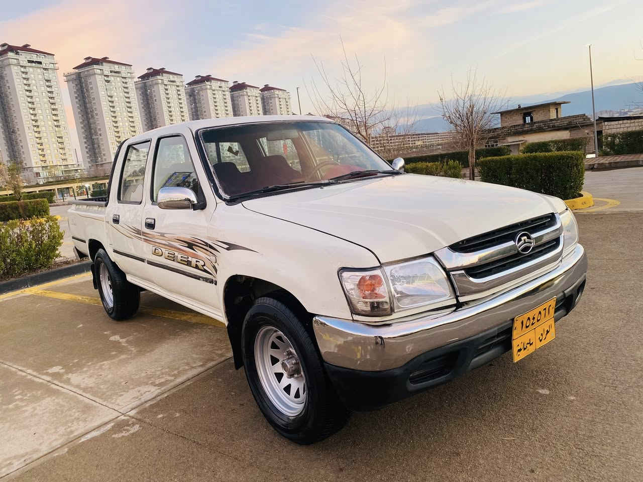 دير مۆدیل ٢٠٠٨
سەنەوی تا ٢٠٠٨ تازەیە
بۆیاخی نییە زۆر باک و جوان ماوەتەوە جواتایەی تازەیە  ماشاأللە زۆر جایزە ٢٠٠ هه زار رۆشتەوە  نرخی ٥٨ گەڵا 
***********
***********
