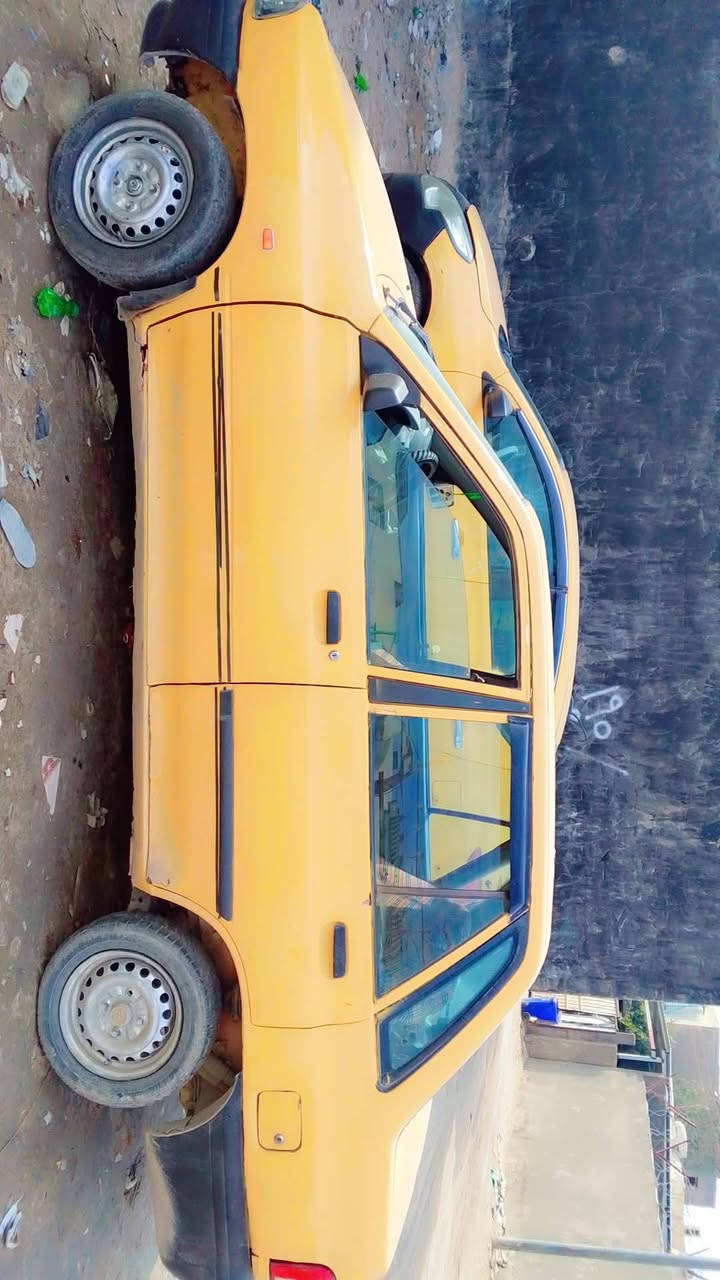 السلام عليكم من رخصت ادمن سايبه مديل 14سنويه عاج ملتهيه سعر 13بيها مجال سياره كير مكينه مكفولات دواخل نضيفه حداديه جديده تبريد تتفهه كلها شغال كهربايات شغاله العنوان شط العرب البصره مستعجل ع بيعتها ***********
