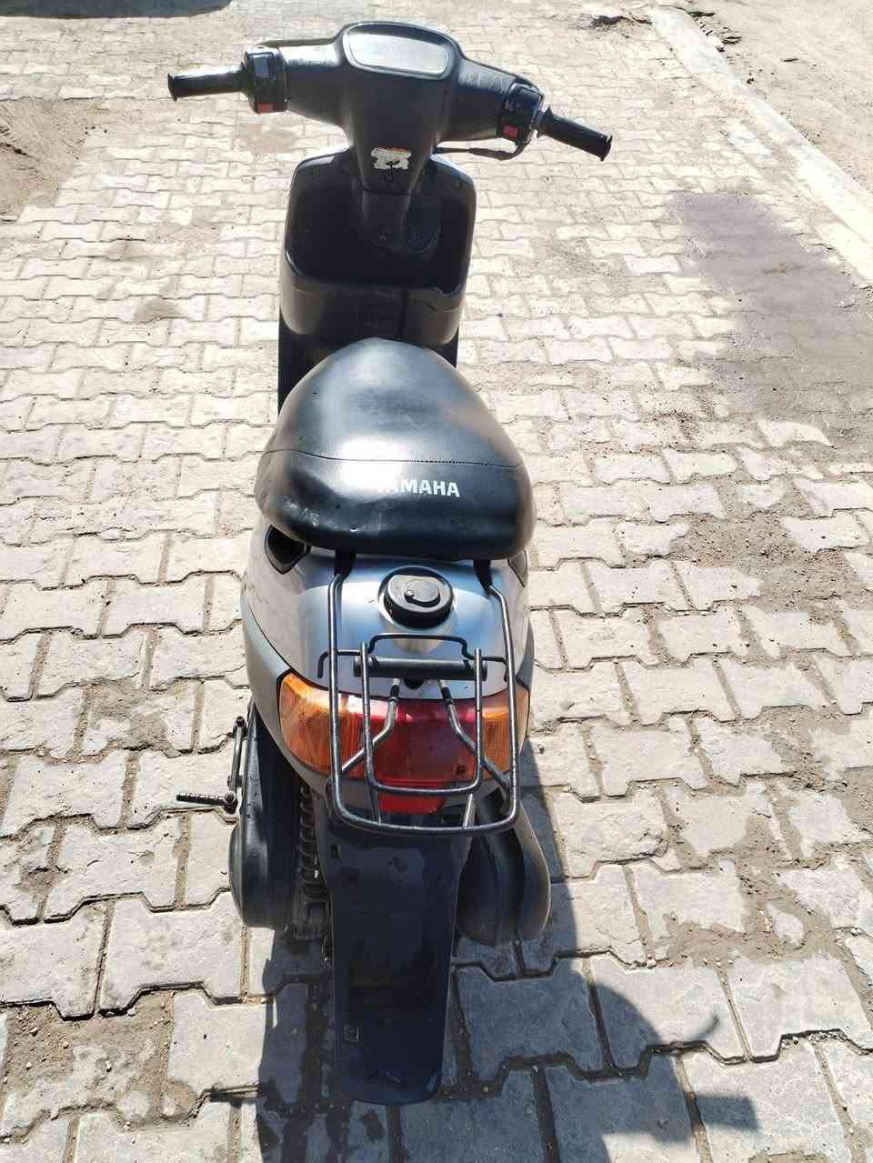 السلام عليكم 
بطه للبيع مكينه ناعمه شلعه كهربائات كله شغاله  كامله مابيه اي نقص السعر ٣٠٠ بيه مجال المكان حي الغدير
***********
