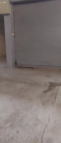 توجد اربع محلات للايجار بغداد حي الجهاد الشارع التجاري الملحانيه  للات...