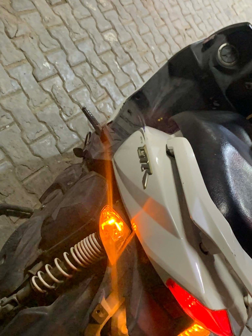 دراجة GTR 140 رمبة مسكر على 80
نوزل - نگرة سلف - اشاير - اضوية كلهن شغالات كما موضح في الصور - گفرات نضيفة جدًا - اقتصادية متصرف - قفل جوزة 