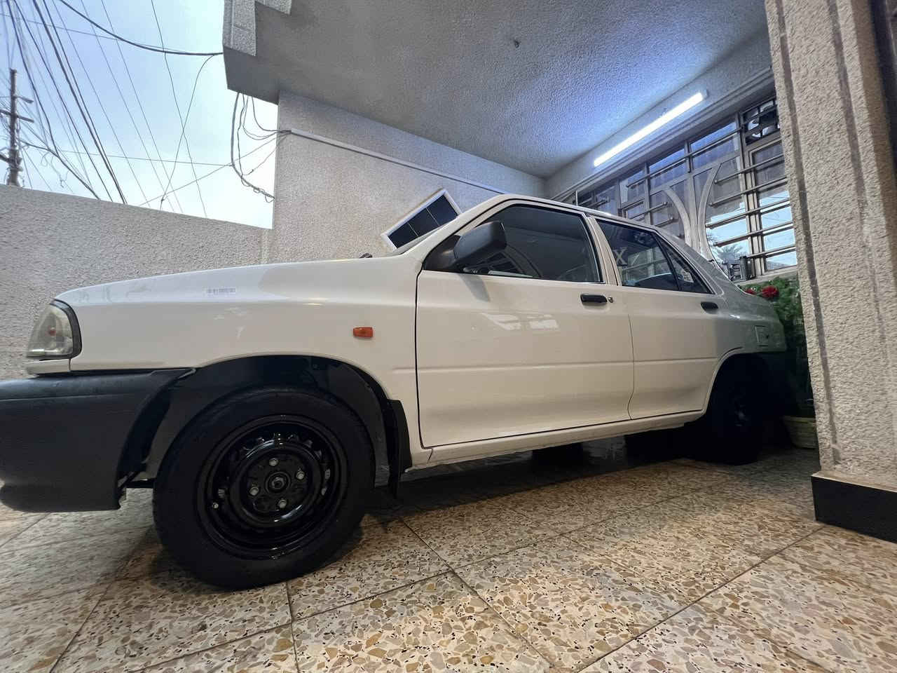 السلام عليكم الغوالي سايبا موديل 2024 ماشيه 69 الف كفاله عامه لا ضربه لا صبغ لا تبديل ولا بارد…مكينه وكير مكفوله كلج جديد. تخم تاير كوري اصلي اليوم شديته وصبغ وياله حراري.صدر امامي خلفي جديد ودرايم شفت جدد…والسياره باقي تفاصيلها خير من الله اي نقص مابيه جاهزه ع اخر حباية..حتى دهن اليوم بدلته وفلاتر ونضفت نوزلات وجويتر وبلكات. رقم بغداد نكليزي وهزه جديده وسنويه جديده تحويل ثاني يوم ابيع فقط تحويل مروري السعر (73) وبيه مجال للشراي مكاني الزعفرانيه *********** ابو مريم
