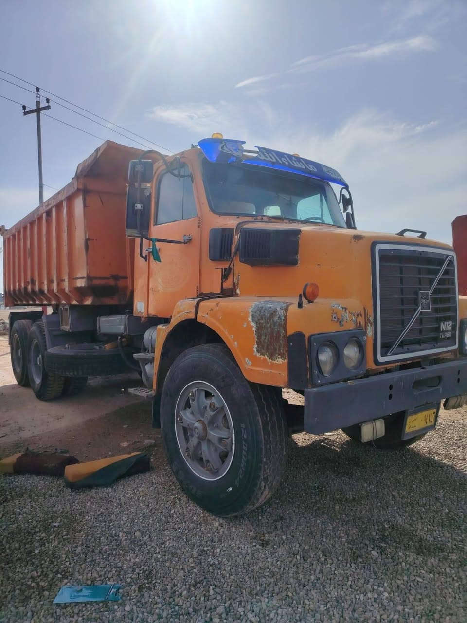 السلام عليكم البيع فالفو موديل 82بلادي محرك جي10 لا صرف لابخار الهاتف(***********)  سعر 17
