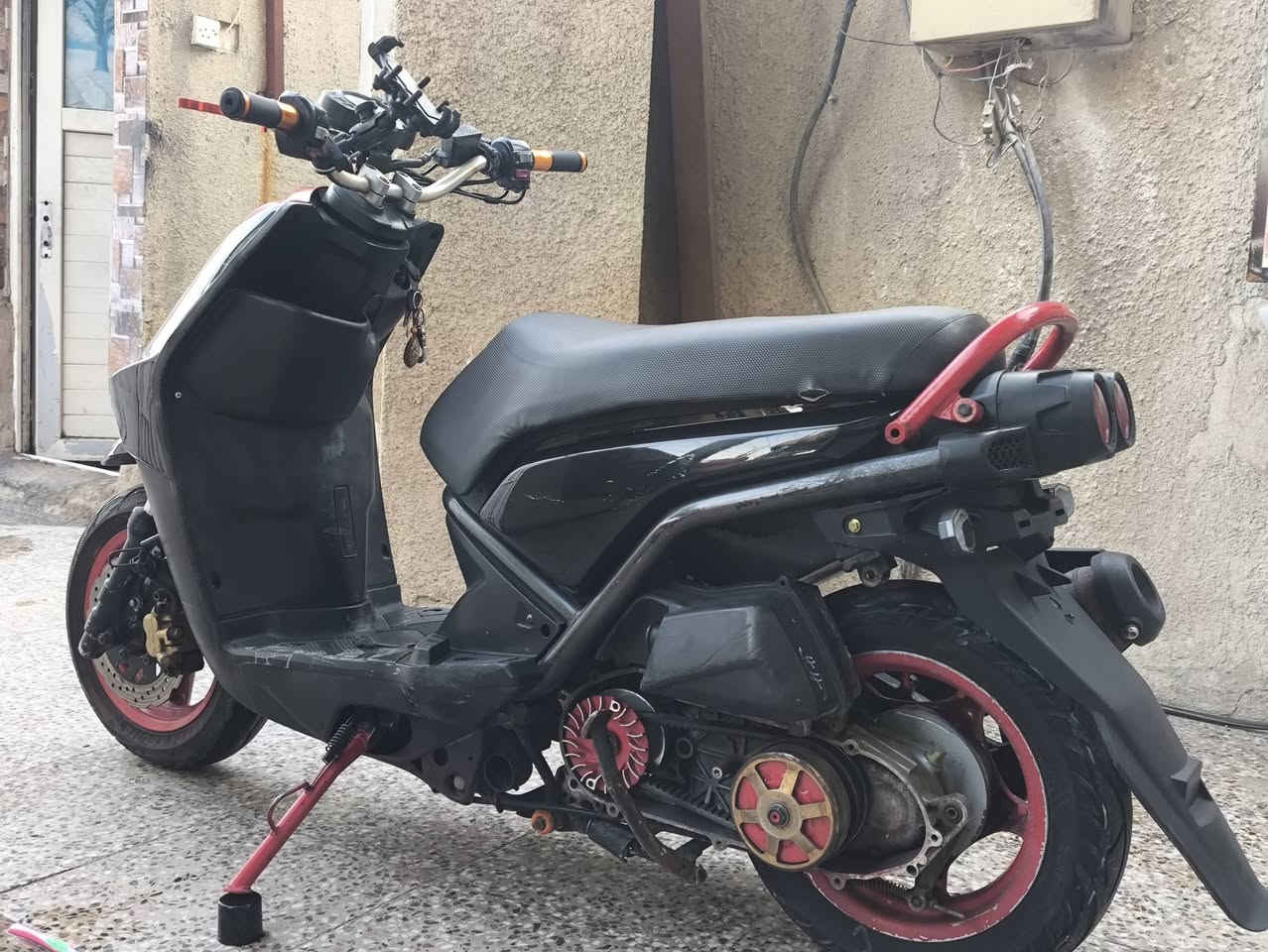 السلام عليكم للبيع دراجه سكنس جبلي
دراجه حلوه وخير من الله مكينه صار لي اسبوعين من جفته
مكينه خرسه وخير من الله نص نكره تشتغل كهربائيات كامله 
تخم تاير جديد دراجه مناقصه ايشي مال جناي السعر750 ولا احد يكول لي هواي دراجه مصروف عليها تعبان عليها مكاني بغداد بلديات
***********
