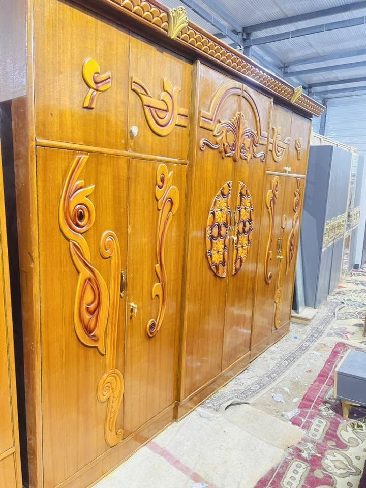 غرفه فول نضافة. للبيع. بسعر مناسب  في معرض ومزاد النورين. للتواصل ***********
