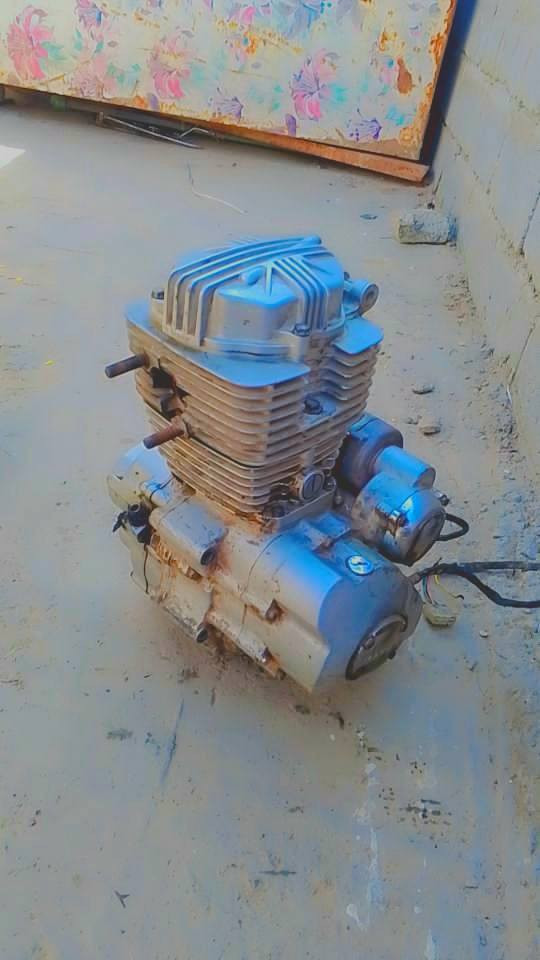 سلام عليكم
.محرك ستوته للبيع شغال نضيف اخو الجديد مبدل بستم فقط نضيف واصلي مكاني شطره سعر 90وبيه مجال  
رقمي واتساب فقط ***********
